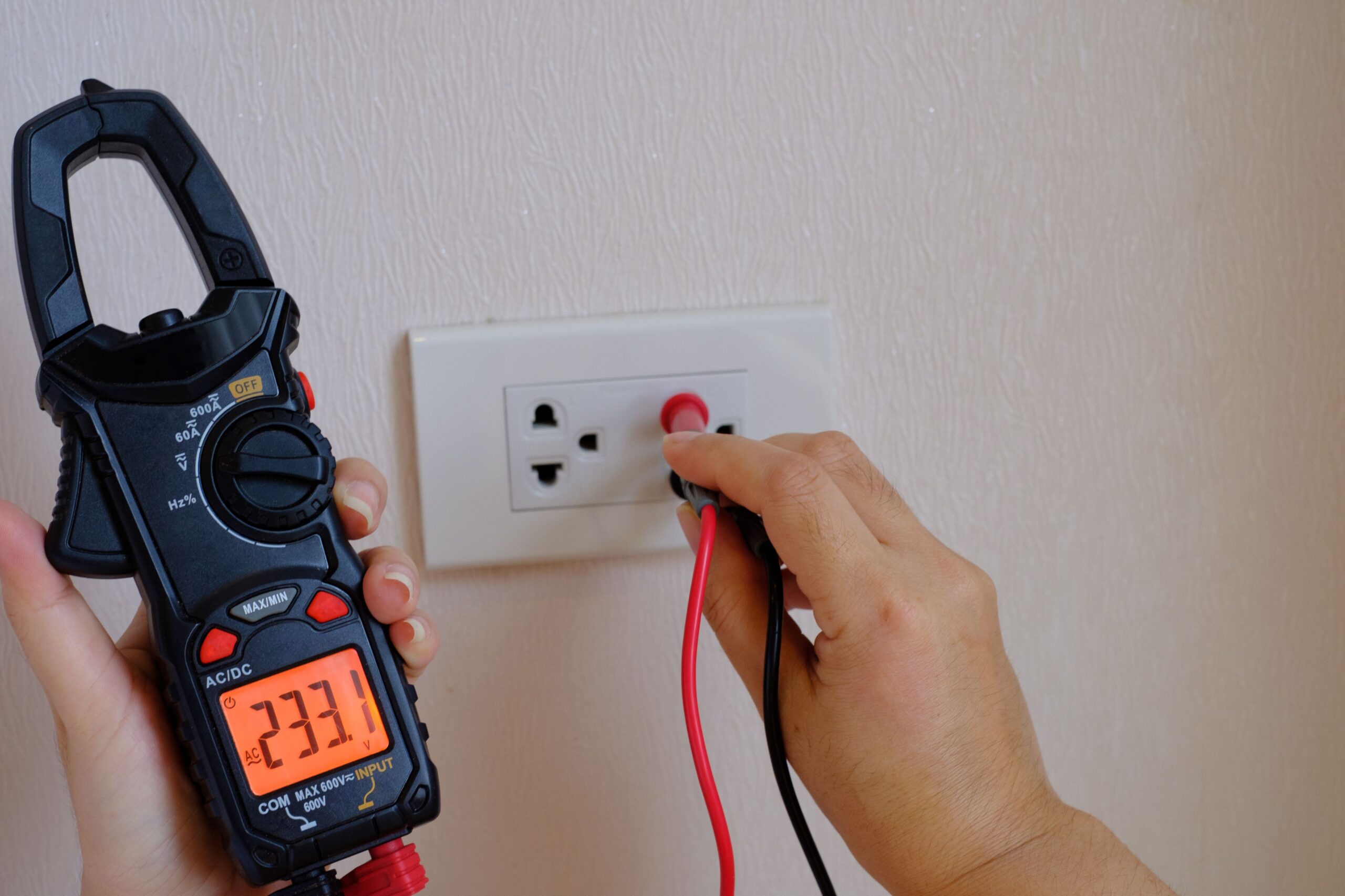 checking home electrical systems