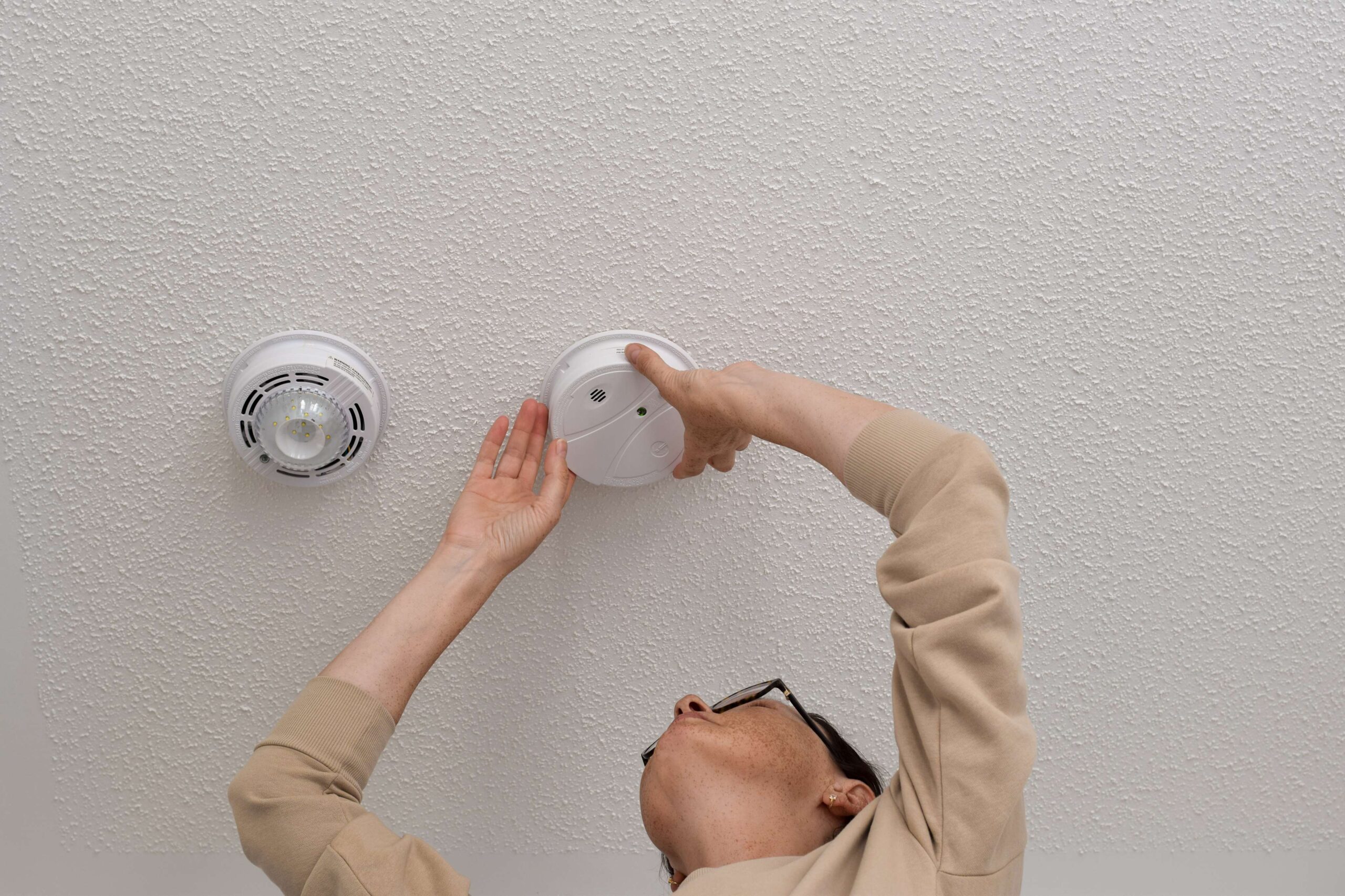 testing smoke detectors and carbon monoxide alarms, home maintenance